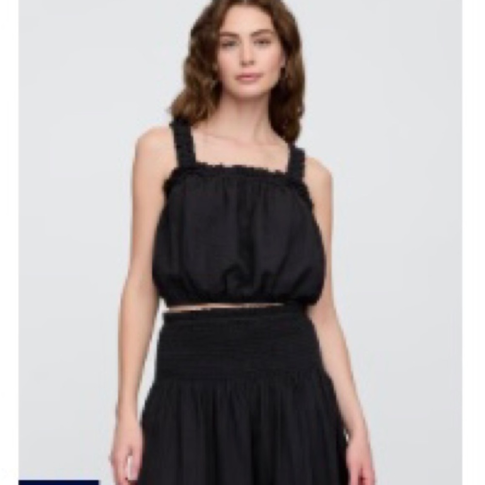 Black Smocked Crop Tank Top - Women